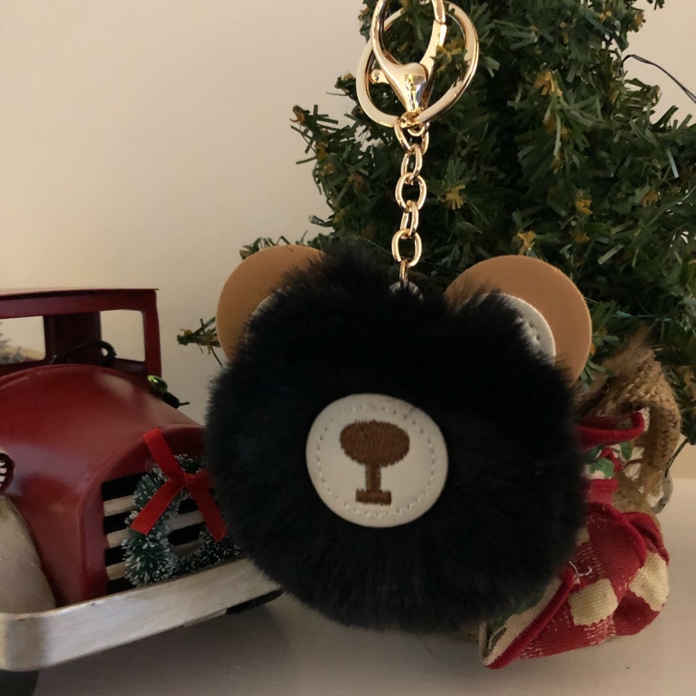 🐻 Teddy Bear Pom Pom Keychain